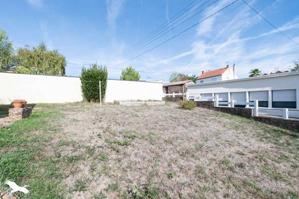 Maison à vendre 241 960 € Couëron 5 p 89 m² DPE D