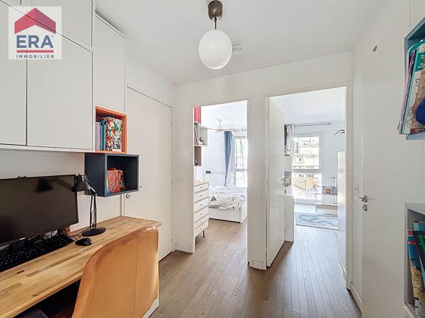 A VENDRE - MAGNIFIQUE 3 PIECES AVEC TERRASSE - VUE SEINE