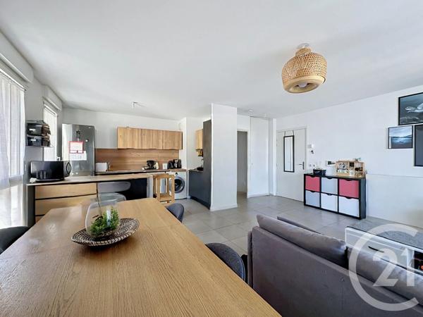 Appartement à vendre  4 pièces - 80,54 m 2   BORDEAUX  - 33