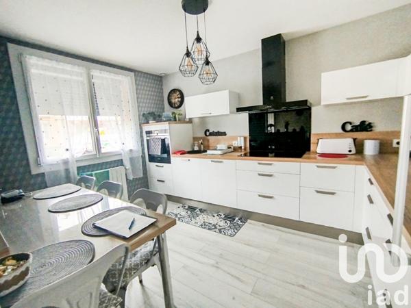 House for sale 3 rooms 71 m² Montluçon