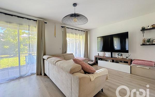 Appartement à vendre    3 pièces • 64,30 m2 Reignier-Ésery