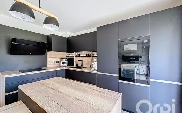 Appartement à vendre    3 pièces • 64,30 m2 Reignier-Ésery