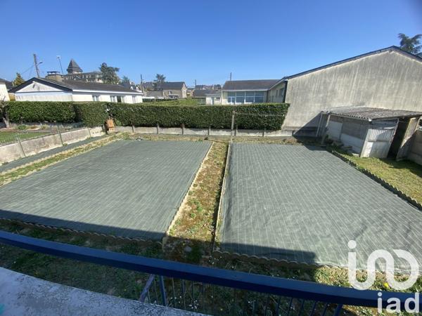 Maison traditionnelle 4 pièces de 83 m² à Évron (53600)