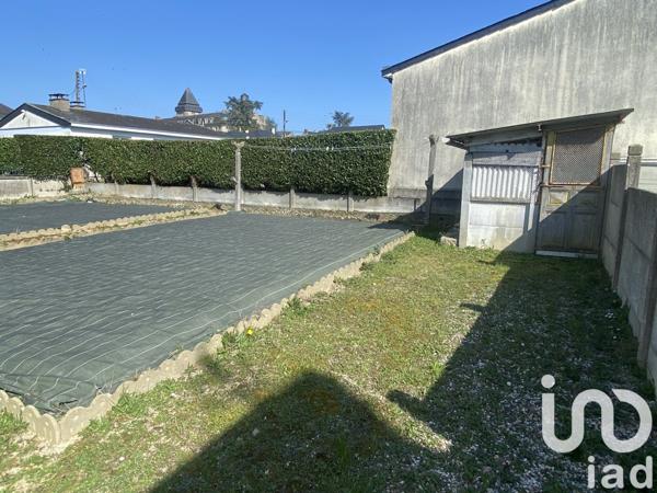 Maison traditionnelle 4 pièces de 83 m² à Évron (53600)