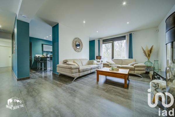 Maison 7 pièces de 149 m² à Jarny (54800)