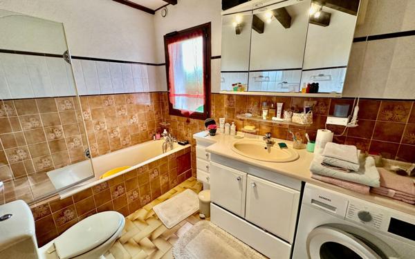 Maison à vendre    5 pièces • 132,96 m2 Bévenais