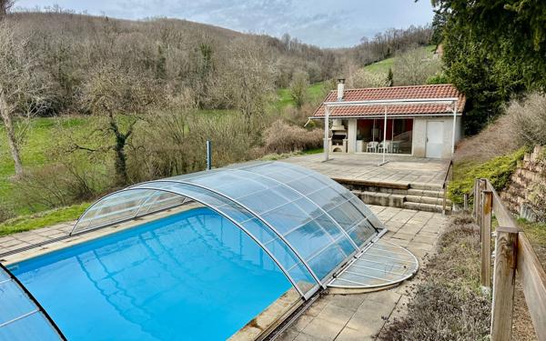 Maison à vendre    5 pièces • 132,96 m2 Bévenais