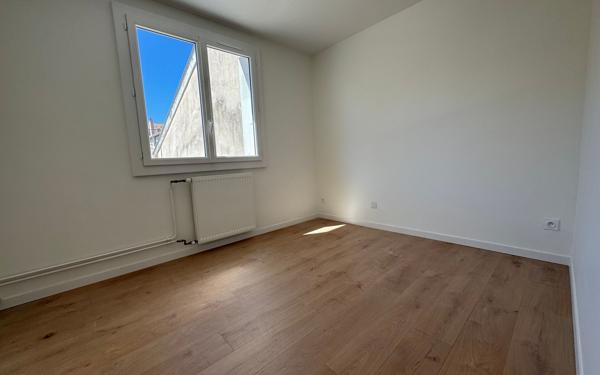 Appartement à vendre    4 pièces • 106,85 m2 Romans-sur-Isère