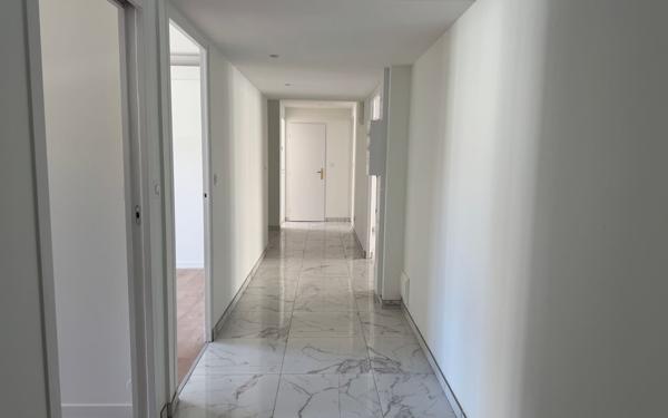 Appartement à vendre    4 pièces • 106,85 m2 Romans-sur-Isère