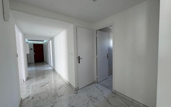 Appartement à vendre    4 pièces • 106,85 m2 Romans-sur-Isère