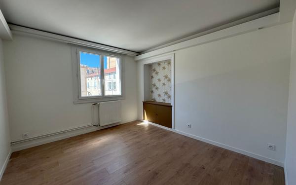 Appartement à vendre    4 pièces • 106,85 m2 Romans-sur-Isère