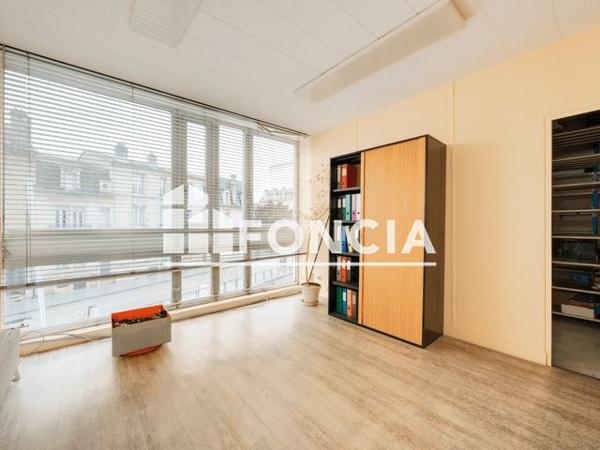 À vendre Local commercial 195 m² - Nancy 54000