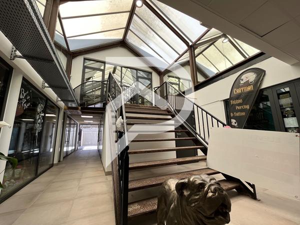 Local commercial 24.94 m2