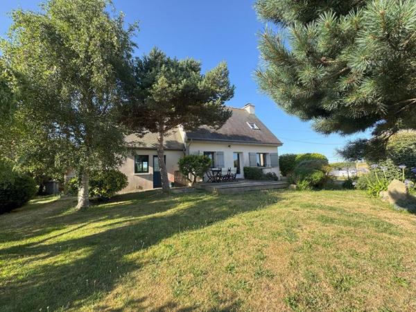Maison avec dépendance et vue dégagée sur le Sillon du Talbert , Presqu'île Sauvage (entre Tréguier et Paimpol)