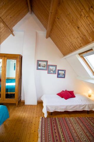 Maison avec dépendance et vue dégagée sur le Sillon du Talbert , Presqu'île Sauvage (entre Tréguier et Paimpol)