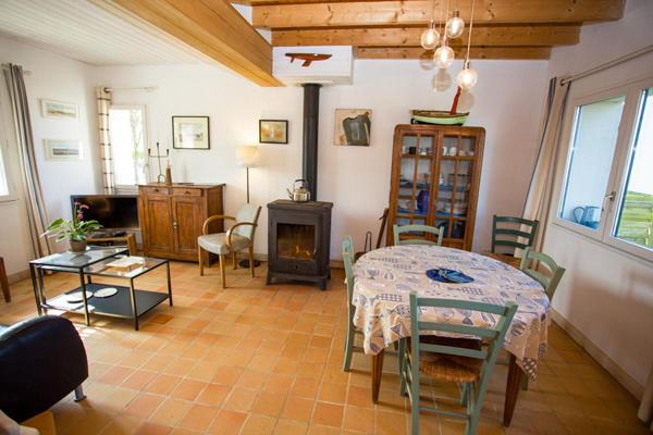 Maison avec dépendance et vue dégagée sur le Sillon du Talbert , Presqu'île Sauvage (entre Tréguier et Paimpol)