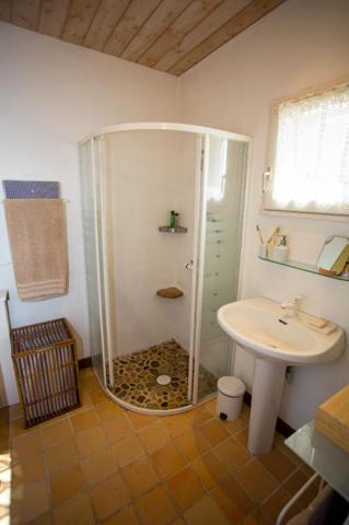 Maison avec dépendance et vue dégagée sur le Sillon du Talbert , Presqu'île Sauvage (entre Tréguier et Paimpol)