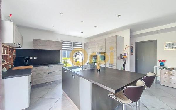 Maison à vendre    6 pièces • 125,90 m2 Valleiry