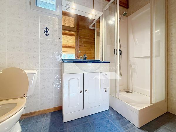 Versols-et-Lapeyre (12400) Maison familiale avec garage et grand jardin // Plain-pied