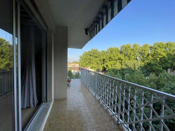ARLES Trinquetaille, appartement à vendre 5 pièce avec balcon, dernier étage