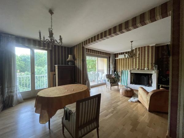 ARLES Trinquetaille, appartement à vendre 5 pièce avec balcon, dernier étage