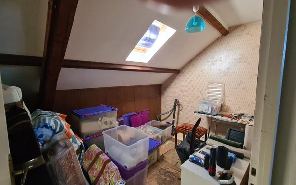 Immeuble à vendre    2 pièces • 165 m2 Domérat