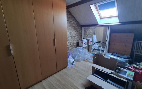 Immeuble à vendre    2 pièces • 165 m2 Domérat