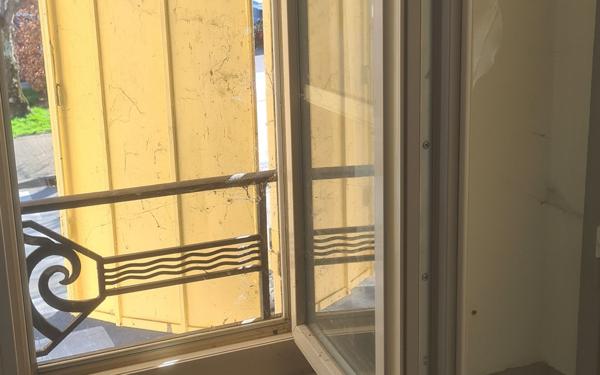 Immeuble à vendre    2 pièces • 165 m2 Domérat