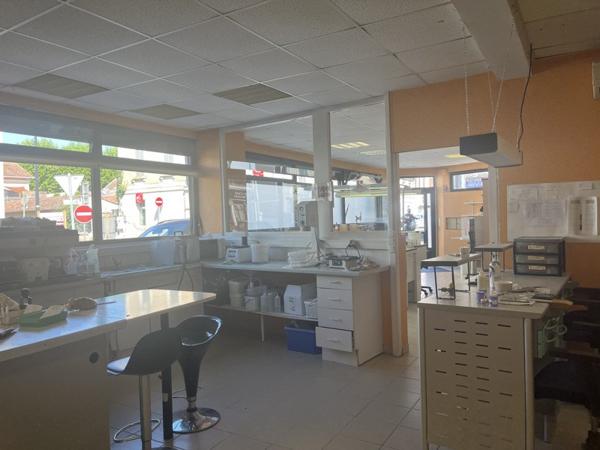 Immeuble 169 500 € Mussidan 275 m² DPE C