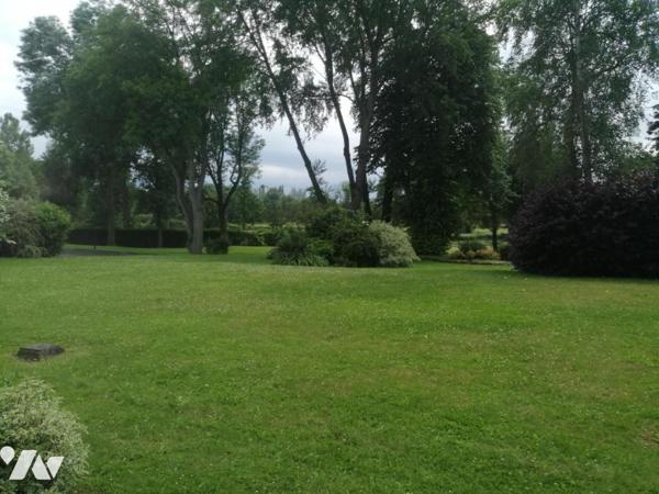 Dans le cadre prestigieux du Golf d'Arras, type 2 avec garage