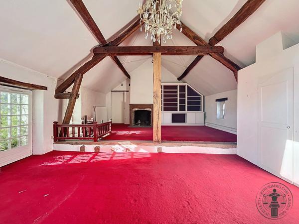 Vente                                                      Maison
                        
                     7 pièces                      235 m2                     à Dourdan