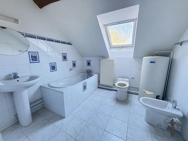 Vente                                                      Maison
                        
                     7 pièces                      235 m2                     à Dourdan