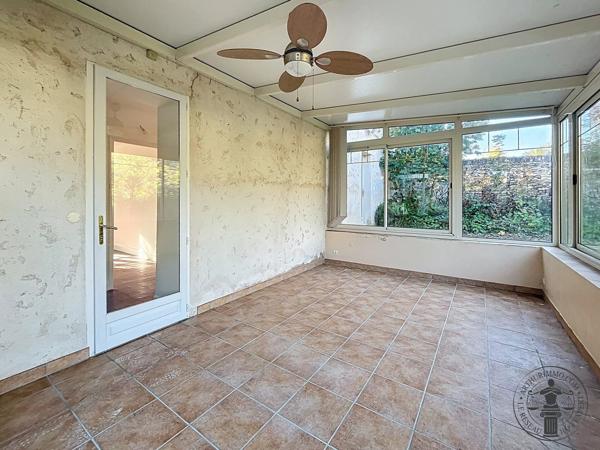 Vente                                                      Maison
                        
                     7 pièces                      235 m2                     à Dourdan