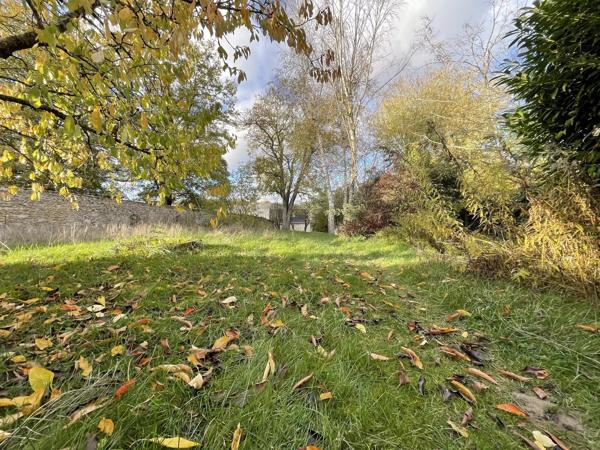 Vente                                                      Maison
                        
                     7 pièces                      235 m2                     à Dourdan