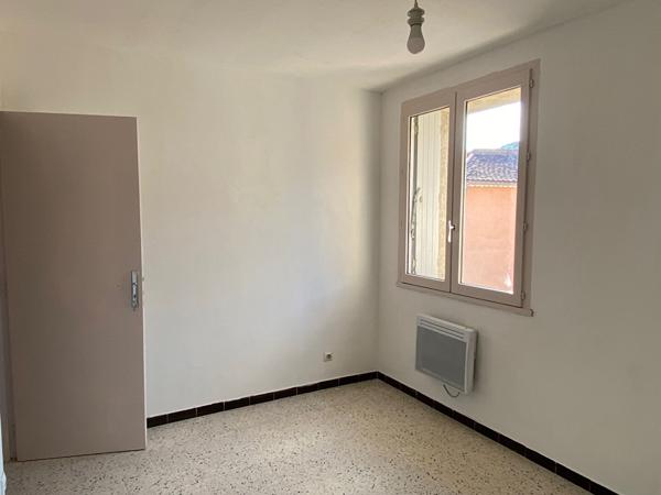 BEDARIEUX - Appartement 2 pièce(s) - 42,20 m² - 400 € CC