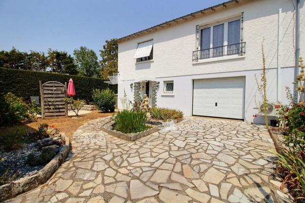 Maison Aiffres 4 pièce(s) 110 m2