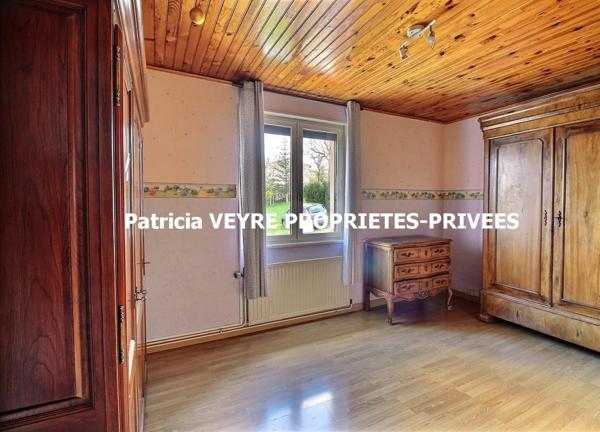 Entre Planfoy 42660 et Saint Etienne maison individuelle 114 m² habitables 4 chambres  garage sur  17 240m² de terrain