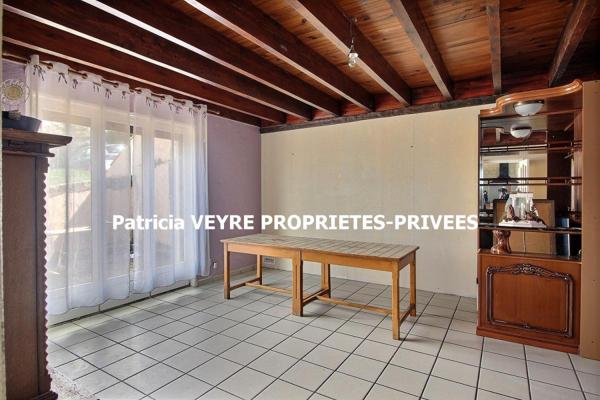 Entre Planfoy 42660 et Saint Etienne maison individuelle 114 m² habitables 4 chambres  garage sur  17 240m² de terrain