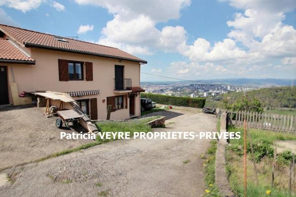 Entre Planfoy 42660 et Saint Etienne maison individuelle 114 m² habitables 4 chambres  garage sur  17 240m² de terrain