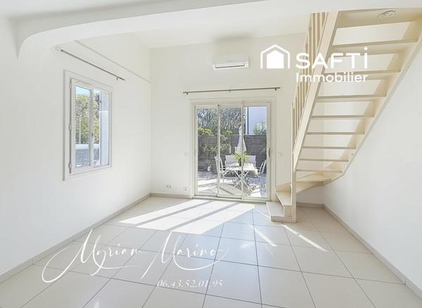 APPARTEMENT EN DUPLEX - TERRASSE ET JARDIN - SAINT AYGULF