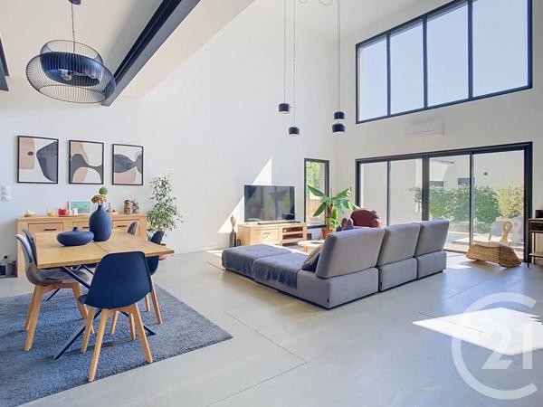 Maison à vendre  4 pièces - 142 m 2   CASTELNAU LE LEZ  - 34