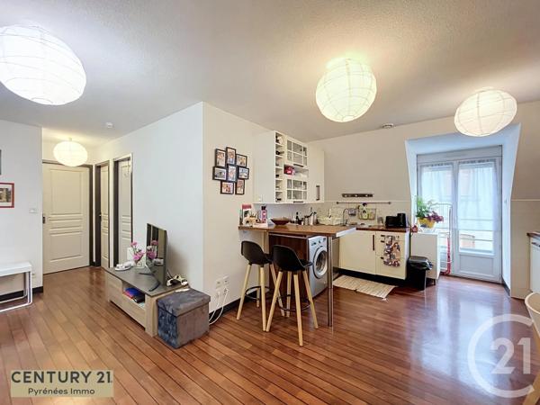 Maison à vendre  10 pièces - 201 m 2   BAGNERES DE LUCHON  - 31