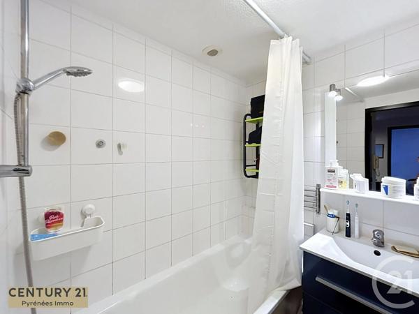 Maison à vendre  10 pièces - 201 m 2   BAGNERES DE LUCHON  - 31