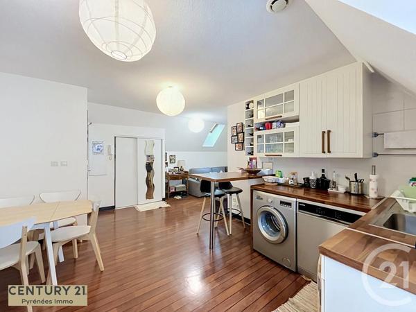 Maison à vendre  10 pièces - 201 m 2   BAGNERES DE LUCHON  - 31