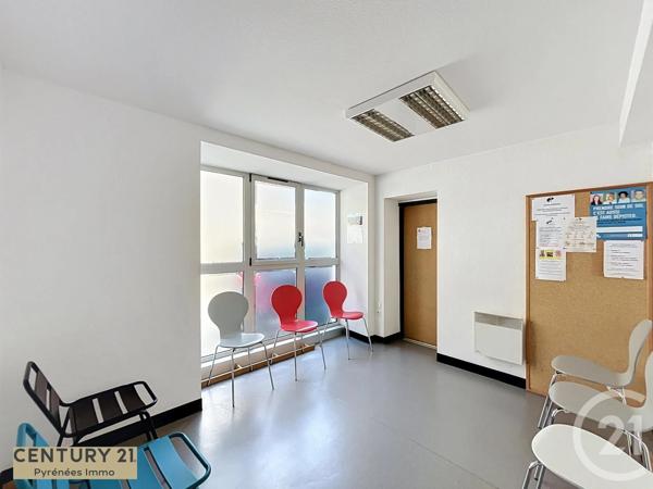 Maison à vendre  10 pièces - 201 m 2   BAGNERES DE LUCHON  - 31