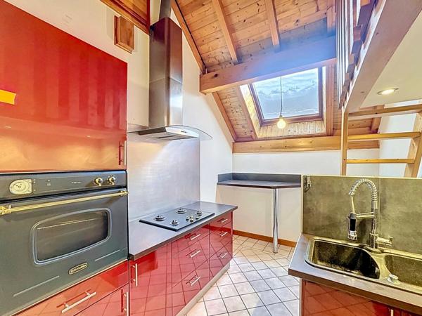 Maison 193 m² à Faverges - Terrain 964 m² - possibilité 2 logements (74)