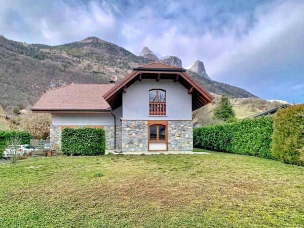 Maison 193 m² à Faverges - Terrain 964 m² - possibilité 2 logements (74)