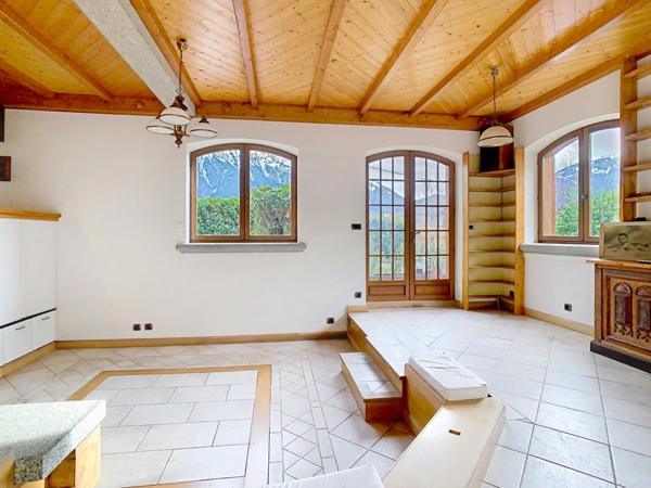 Maison 193 m² à Faverges - Terrain 964 m² - possibilité 2 logements (74)