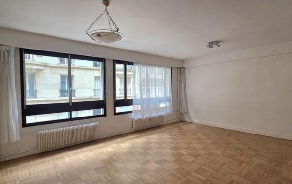Vente Appartement P2 parking en sus du prix Paris 16ème   