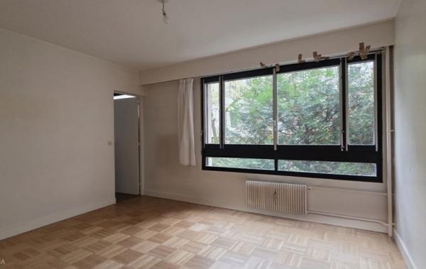 Vente Appartement P2 parking en sus du prix Paris 16ème   